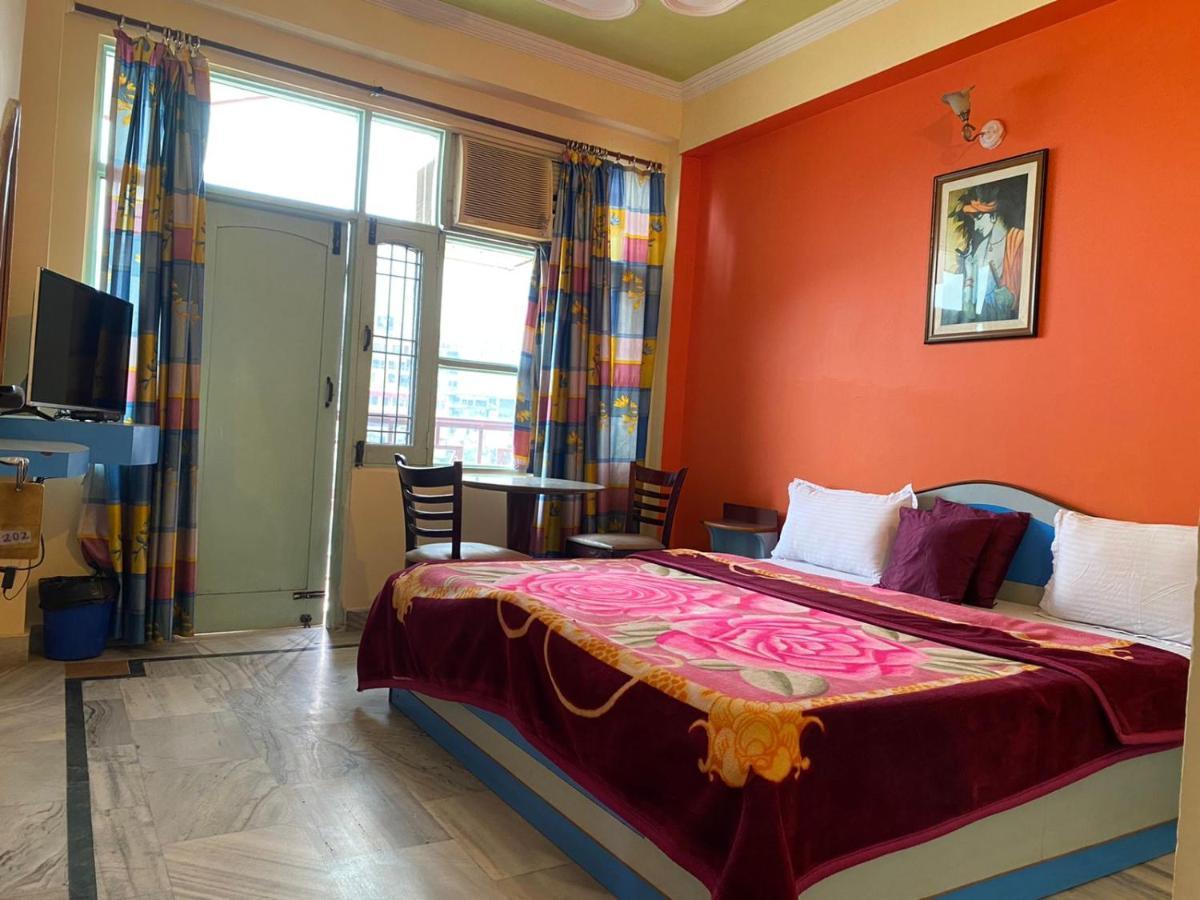 Hotel Surya Laxman Jhula Rishīkesh Exterior foto